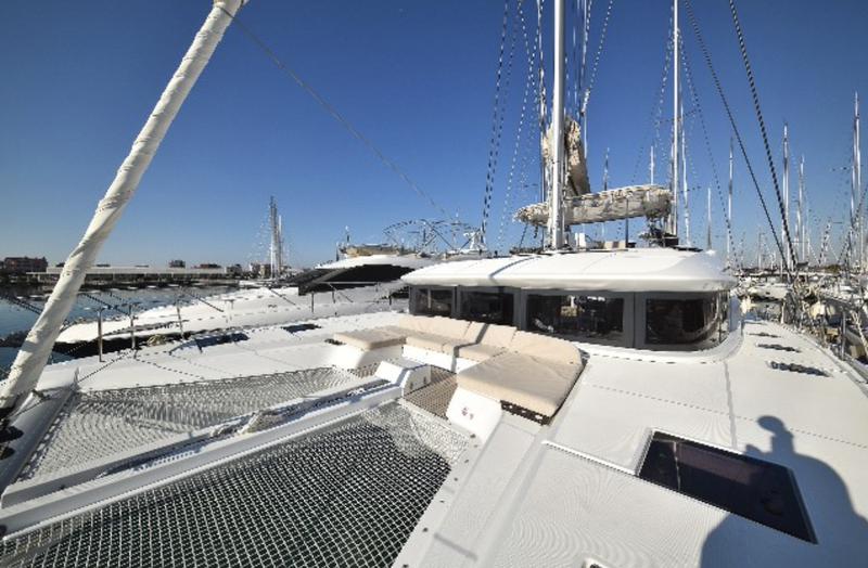 Book yachts online - catamaran - Lagoon 50 - LUX - rent