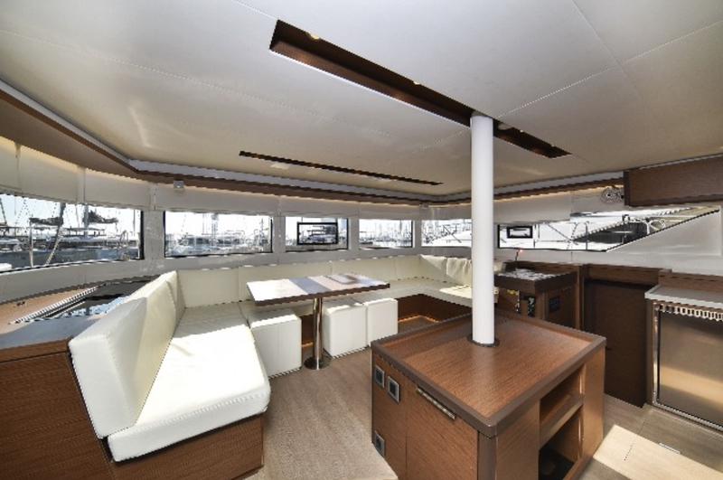 Book yachts online - catamaran - Lagoon 50 - LUX - rent