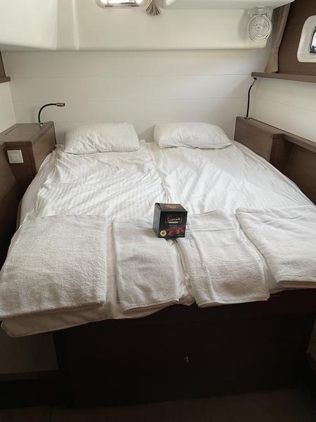 Book yachts online - catamaran - Lagoon 450 Sport - I Love Anna - rent