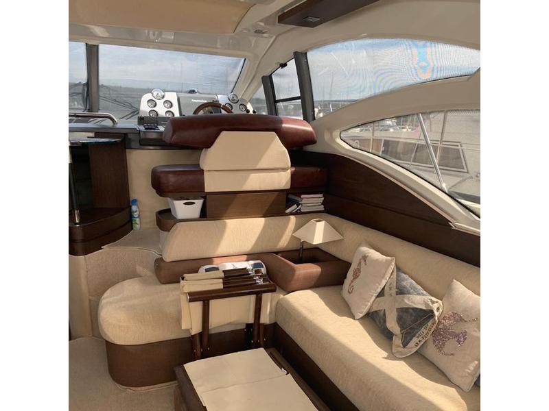 Book yachts online - motorboat - Azimut 43 S - Ambra - rent