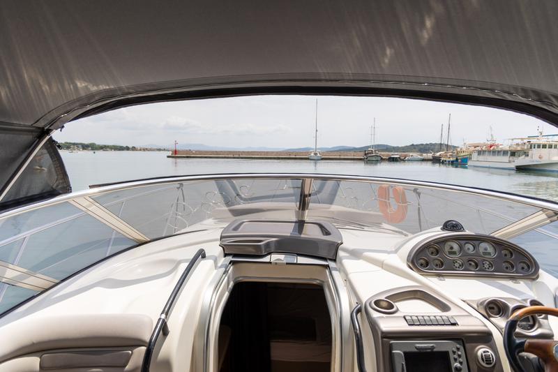 Book yachts online - motorboat - Cranchi Endurance 41 - SUMMER BREEZE - rent