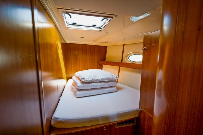 Book yachts online - sailboat - Elan 514 Impression - MGV Treaton - rent