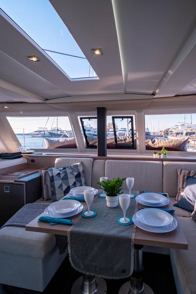 Book yachts online - catamaran - Fountaine Pajot Isla 40 - Artemis  - rent