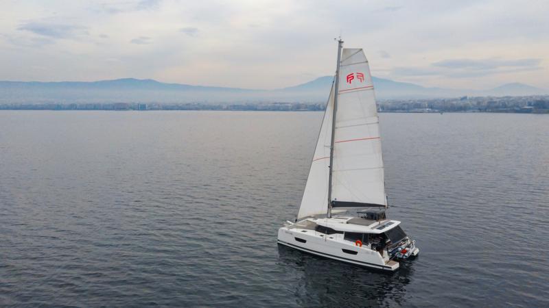 Book yachts online - catamaran - Fountaine Pajot Isla 40 - Artemis  - rent