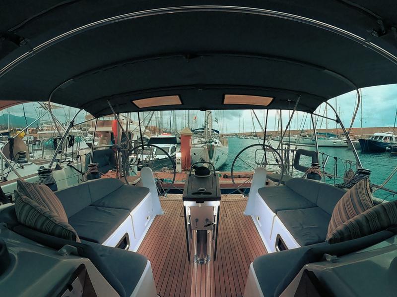 Book yachts online - sailboat - Bavaria 51 Cruiser - Teorema - rent