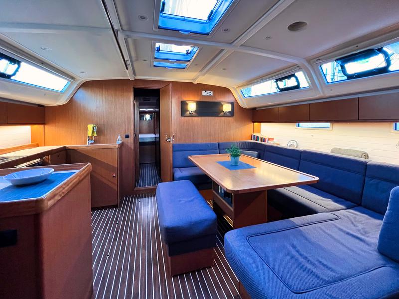 Book yachts online - sailboat - Bavaria 51 Cruiser - Teorema - rent