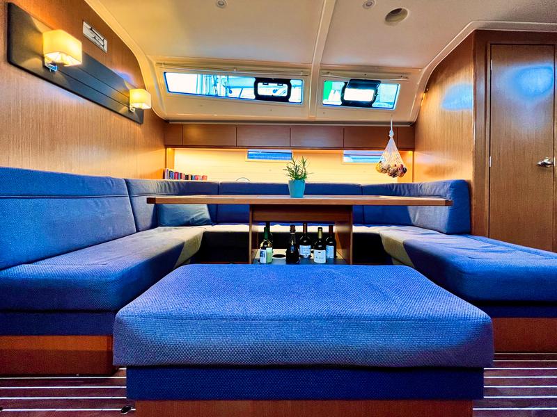 Book yachts online - sailboat - Bavaria 51 Cruiser - Teorema - rent