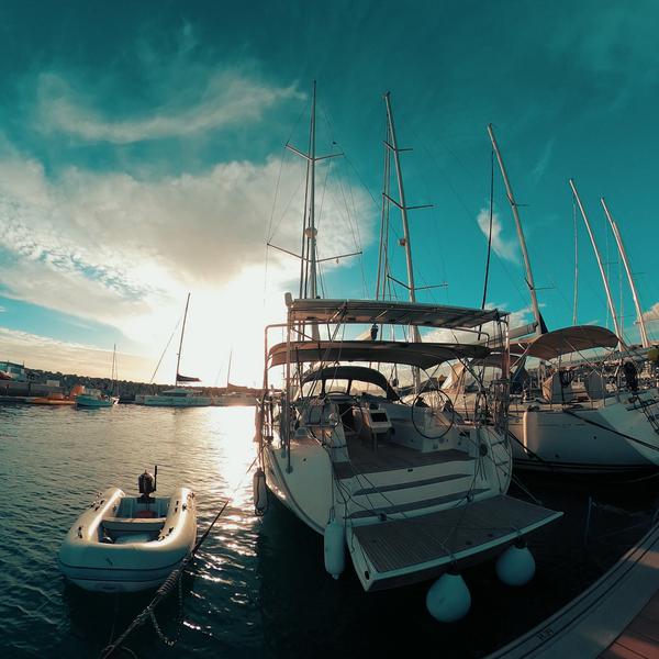 Book yachts online - sailboat - Bavaria 51 Cruiser - Teorema - rent