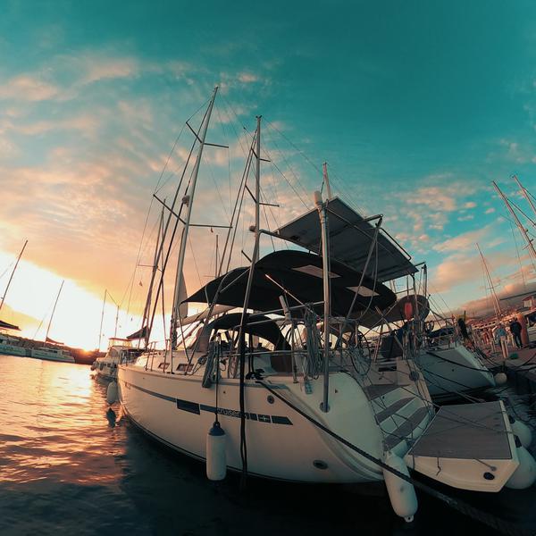 Book yachts online - sailboat - Bavaria 51 Cruiser - Teorema - rent