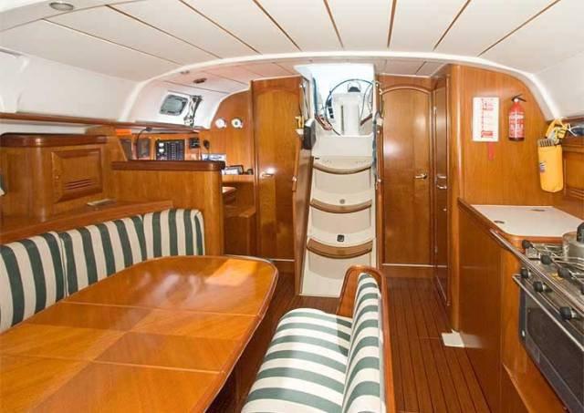 Book yachts online - sailboat - Oceanis 411 - Tosca - rent