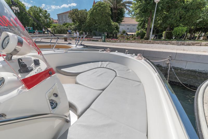 Book yachts online - motorboat - Lexia Saona 20 - no name - rent