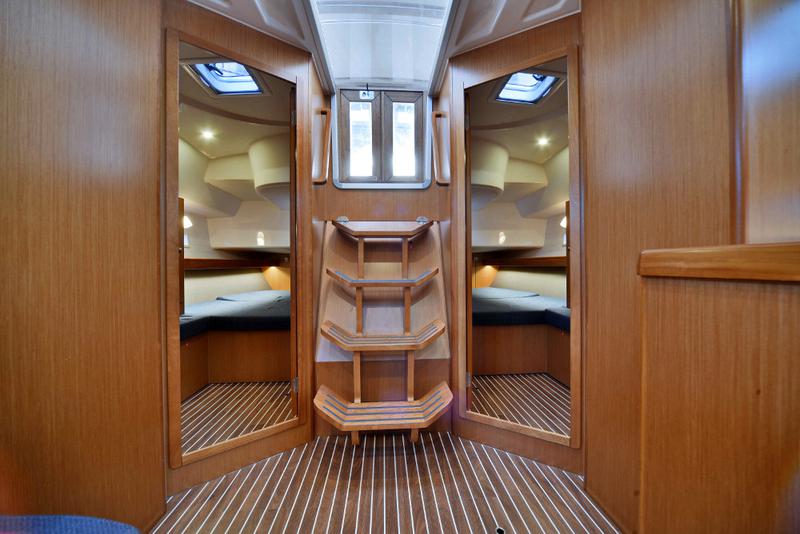 Book yachts online - sailboat - Bavaria 46 Cruiser - Aelia - rent