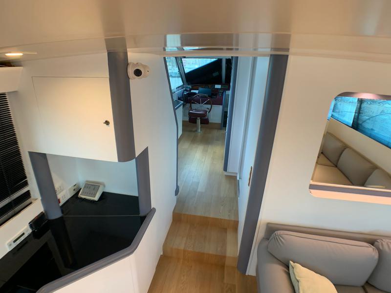 Book yachts online - motorboat - Canados 70 - Marhel 3 - rent