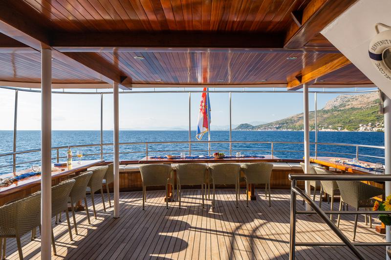 Book yachts online - motorboat - Motoryacht - Amalia - rent