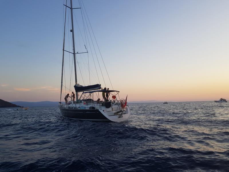 Book yachts online - sailboat - Beneteau 50 - MIKY - rent