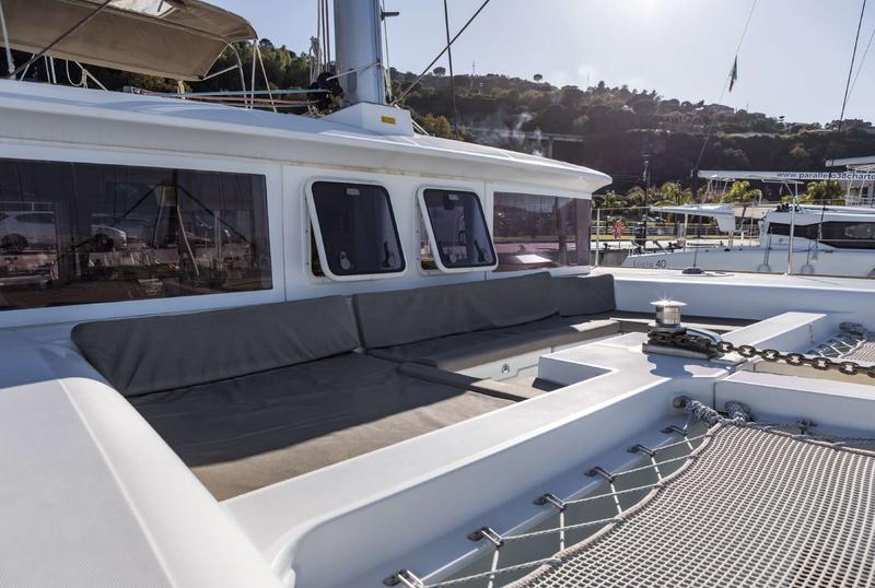 Book yachts online - catamaran - Lagoon 450 - Opera Prima - rent