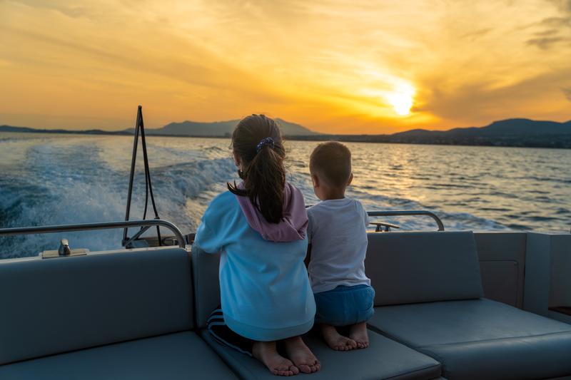 Book yachts online - motorboat - Princess F55 - Mirage - rent