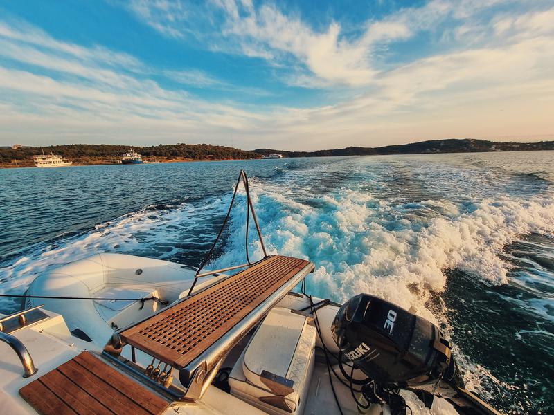 Book yachts online - motorboat - Princess F55 - Mirage - rent