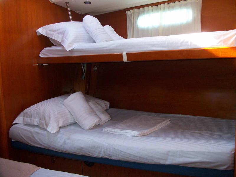 Book yachts online - sailboat - Sun Odyssey 54DS - Boomerang - rent
