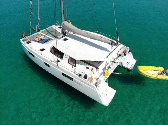 Book yachts online - catamaran - Nautitech 40 Open - Be Happy - rent