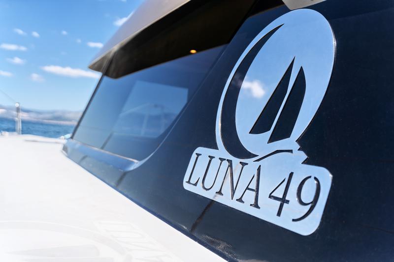 Book yachts online - catamaran - Luna 49 - Gold - rent