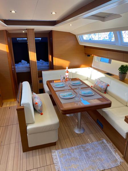 Book yachts online - sailboat - Jeanneau 54 - AEGEAN STAR - rent