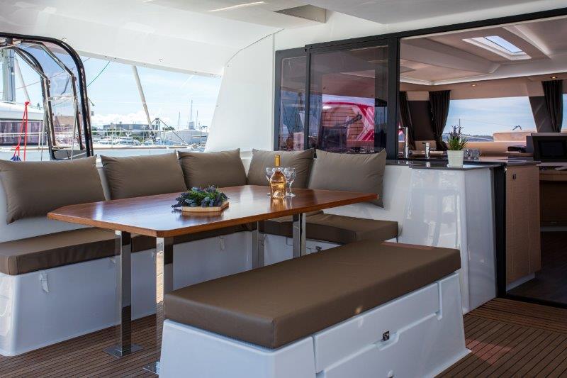 Book yachts online - catamaran - Saba 50 - Anna Isabella - rent