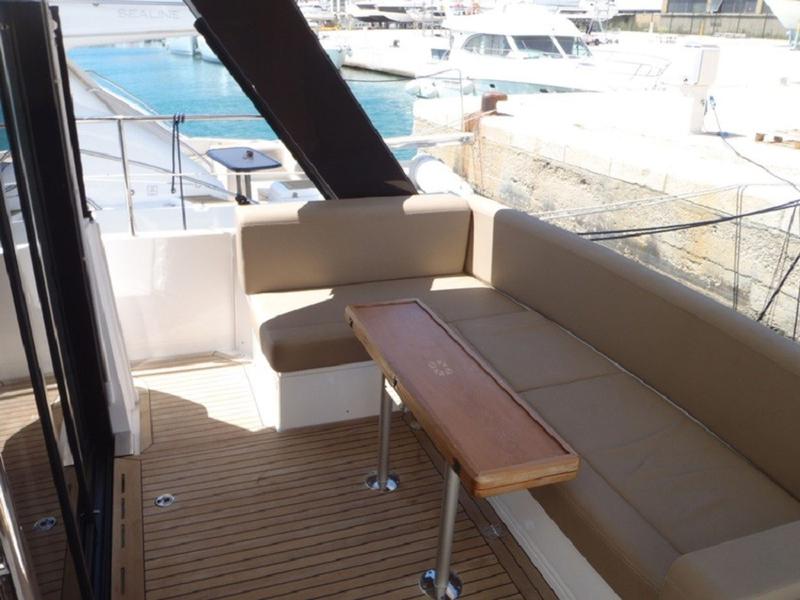 Book yachts online - motorboat - Sealine F450 - Shuron - rent