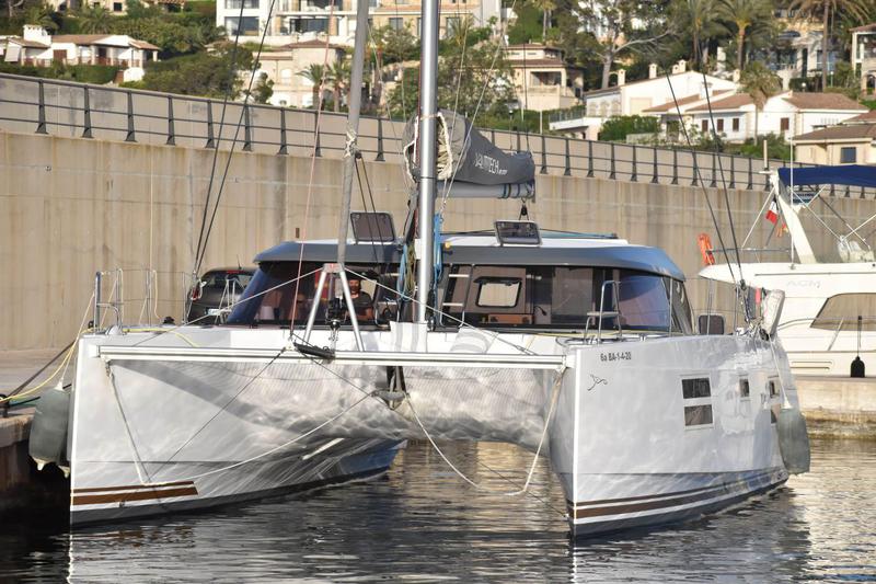 Book yachts online - catamaran - Nautitech 40 Open - Orion - rent