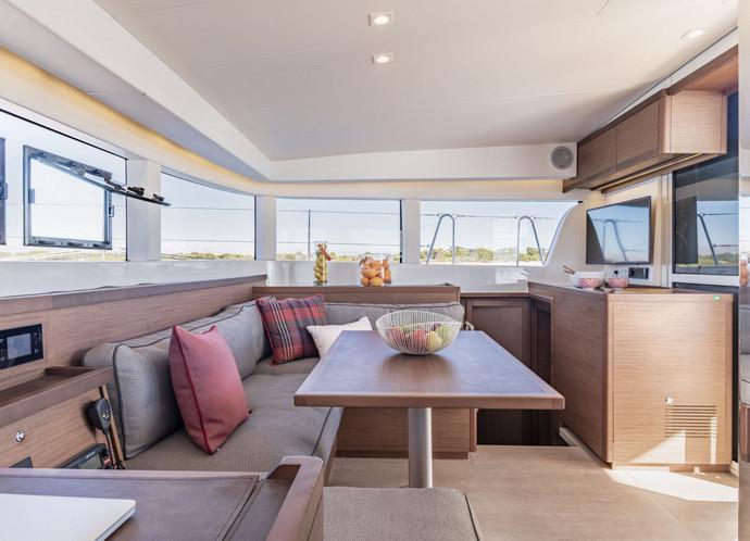 Book yachts online - catamaran - Lagoon 40 - Thor - rent