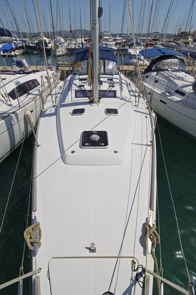 Book yachts online - sailboat - Beneteau Oceanis 43 - Mataa - rent