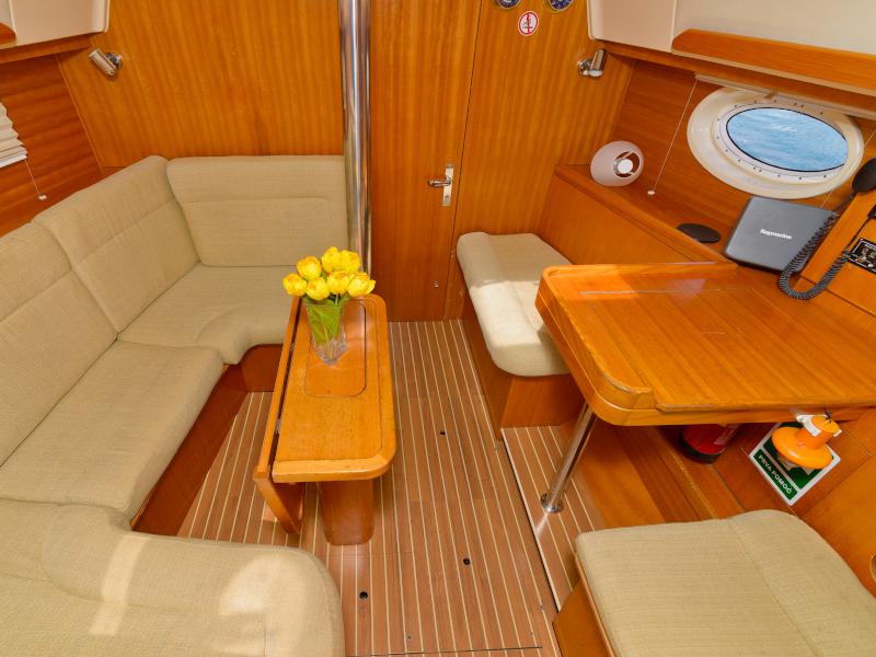 Book yachts online - sailboat - Elan 344 Impression - Amazone - rent