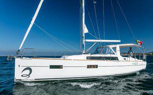 Book yachts online - sailboat - Oceanis 38 - Marta - rent