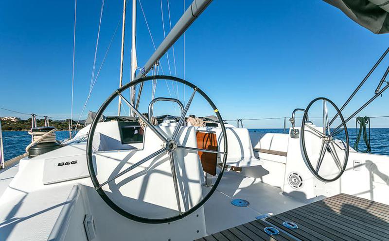 Book yachts online - sailboat - Dufour 460 Grand Large - Sonia - rent