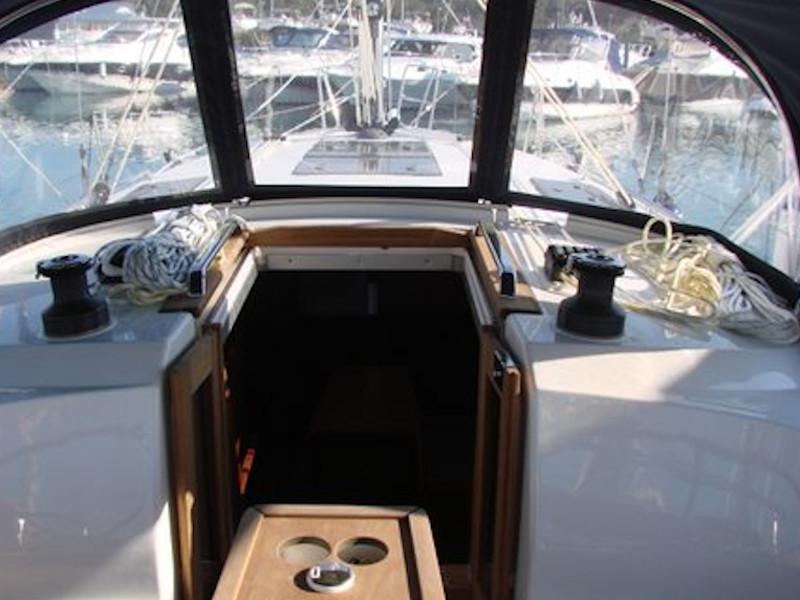 Book yachts online - sailboat - Bavaria 37 Cruiser - Katarina - rent