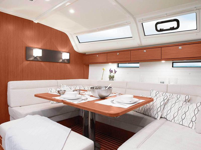 Book yachts online - sailboat - Bavaria Cruiser 51 - Jozefina - rent