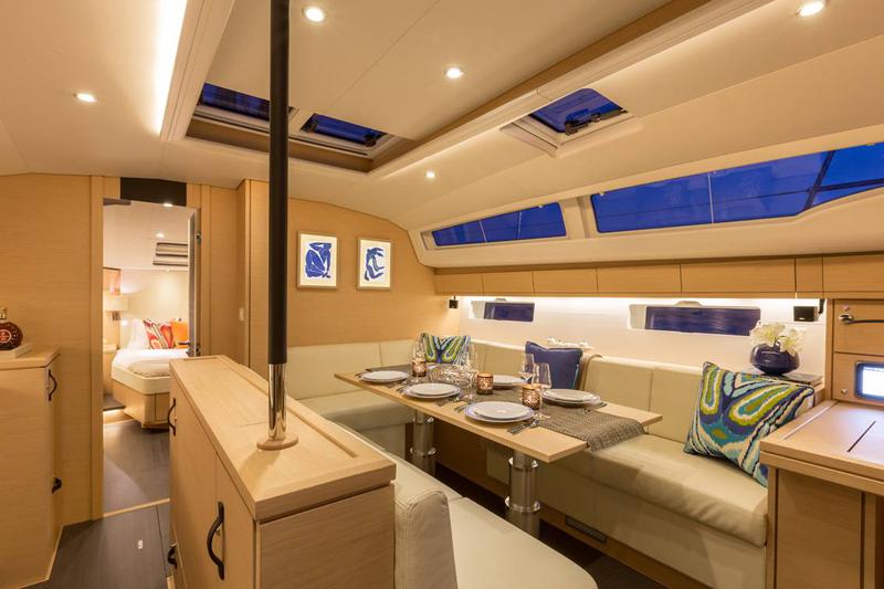 Book yachts online - sailboat - Jeanneau 54 - Il Gatto - rent