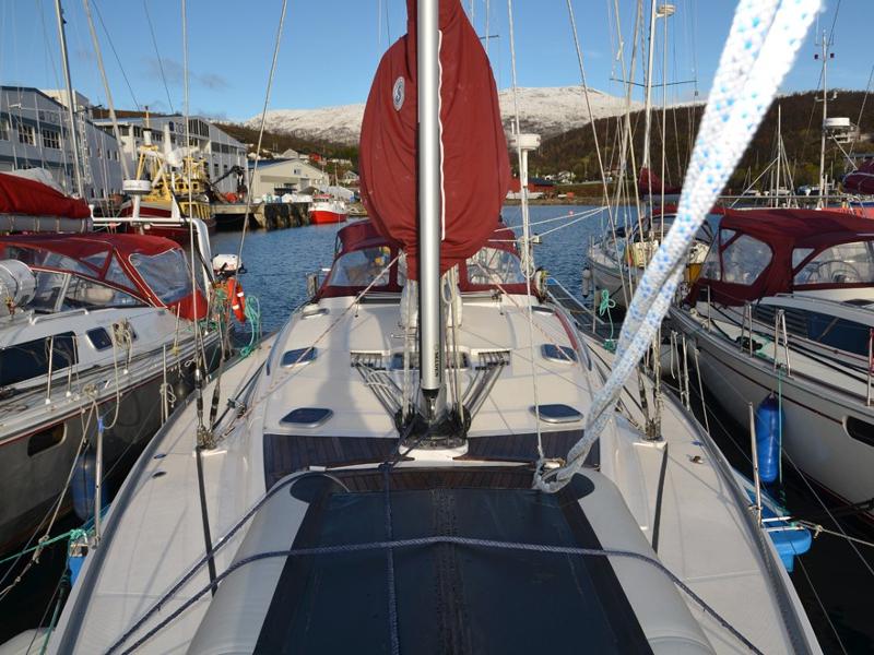 Book yachts online - sailboat - Delphia 47 - Arctic Light - rent