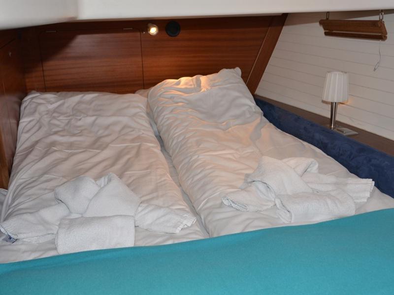 Book yachts online - sailboat - Delphia 47-Ice - Arctic Ice - rent