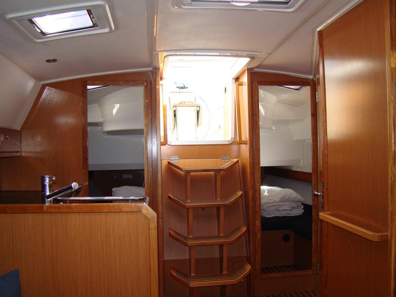Book yachts online - sailboat - Bavaria Cruiser 36 - NU GA - rent