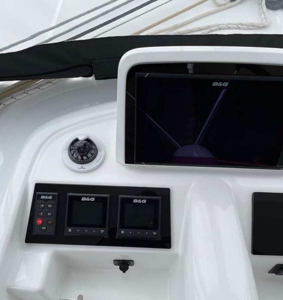 Book yachts online - catamaran - Lagoon 46 owner version - GOOD MOOD - rent