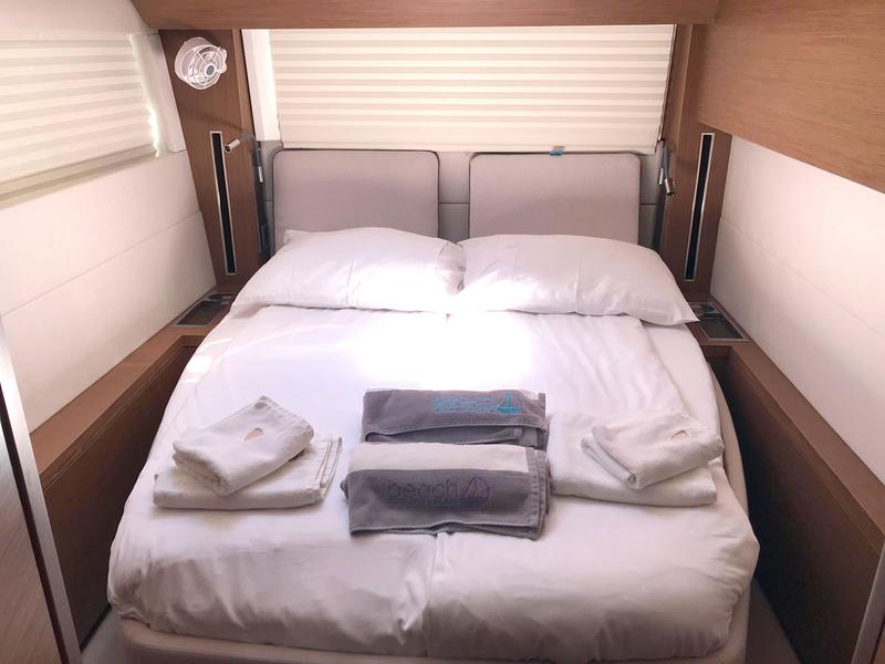 Book yachts online - catamaran - Lagoon 50 - KATKA  - rent