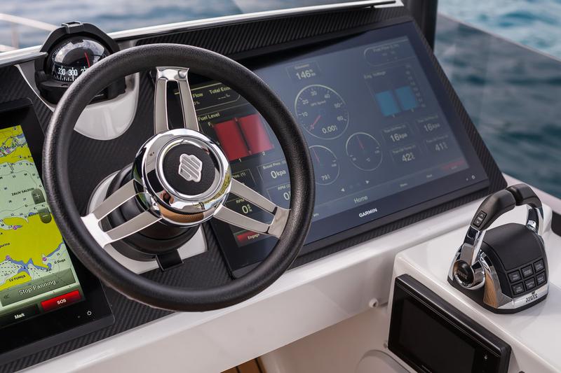 Book yachts online - powercatamaran - Fountaine Pajot 44 - UMBRELLA VICTORIA - rent