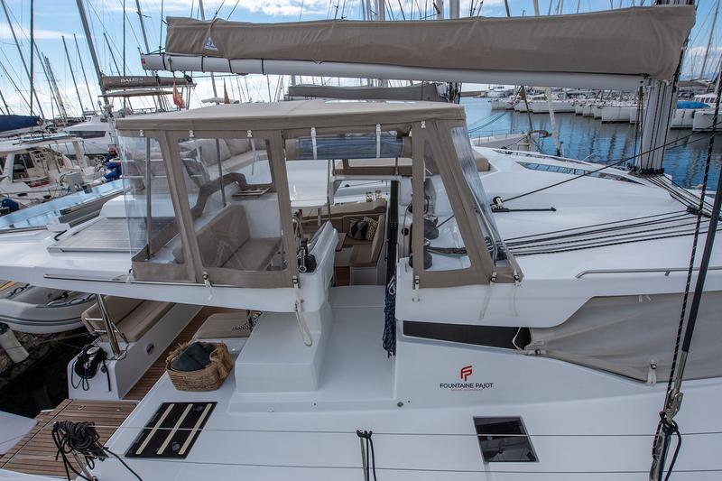 Book yachts online - catamaran - Fountaine Pajot Elba 45 - MALI HAVANA - rent