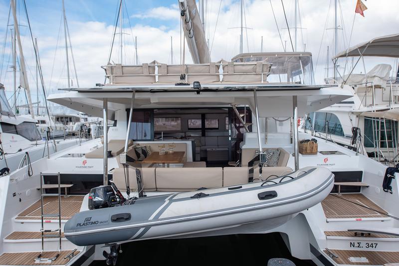 Book yachts online - catamaran - Fountaine Pajot Elba 45 - MALI HAVANA - rent