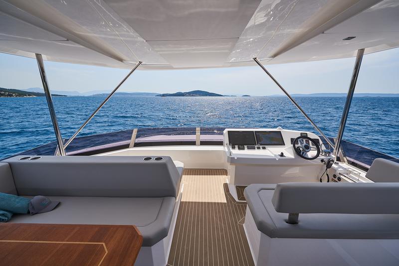 Book yachts online - powercatamaran - Leopard 53 PC - GOOD VIBES owner version - rent