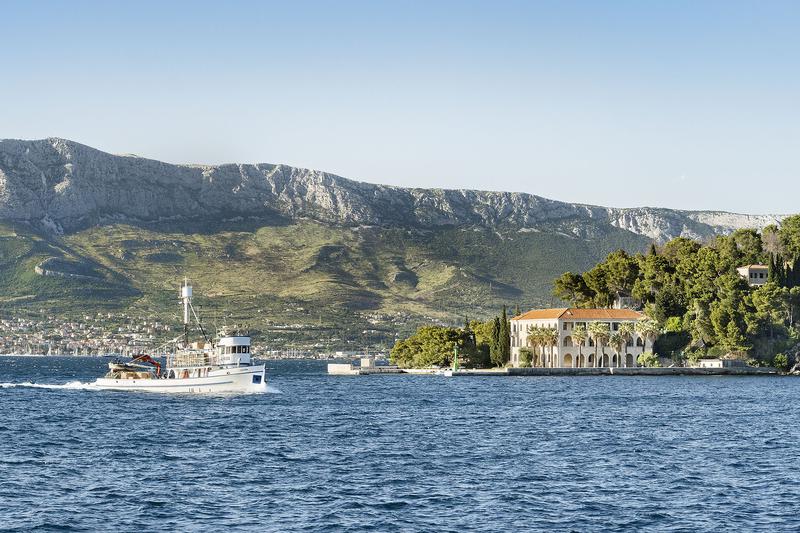 Book yachts online - catamaran - Lagoon 52 F owner version - EMERALD GEMINI - rent
