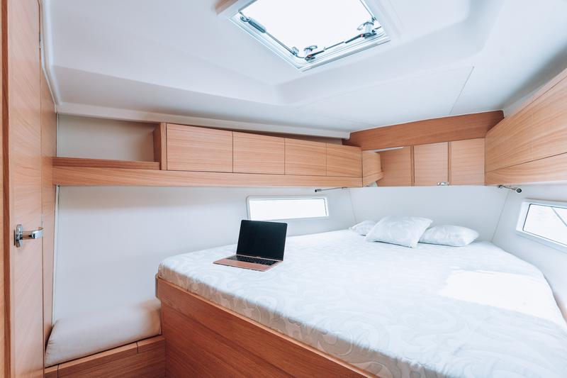 Book yachts online - sailboat - Salona 46 - CLIO - rent