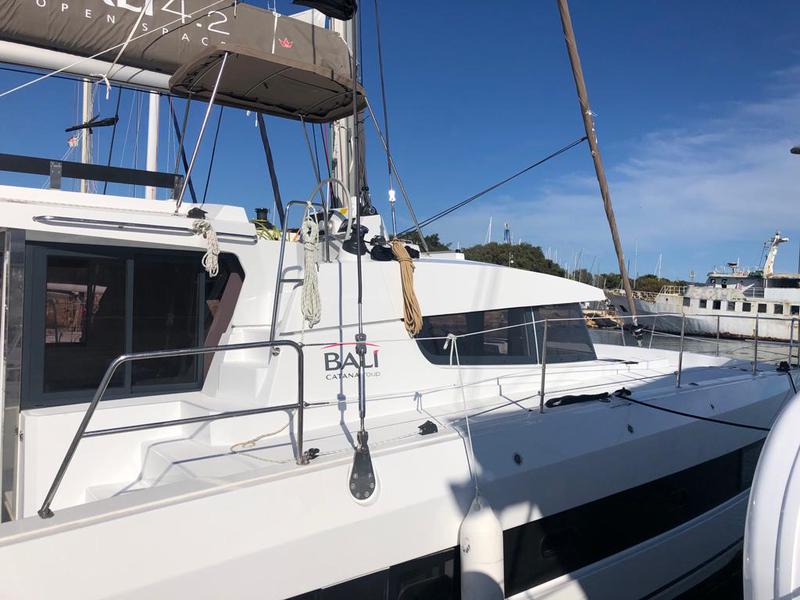 Book yachts online - catamaran - Bali 4.2 - Arveskida II - rent