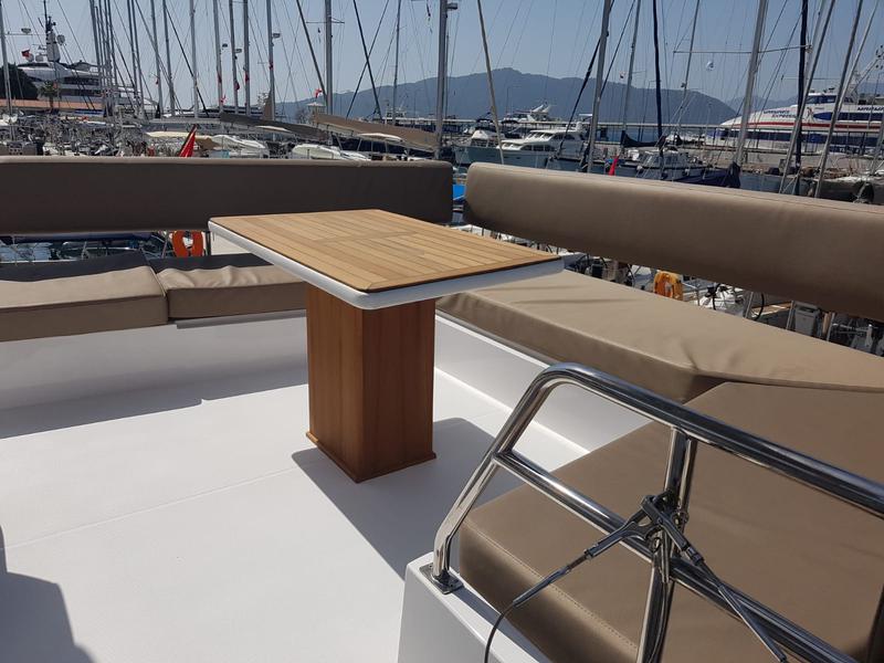 Book yachts online - catamaran - Nautitech 46 Fly - Daria II - rent